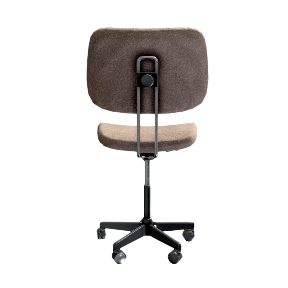 Retro Office Chair 3D Model Rotating Backrest Chair Computer Chair