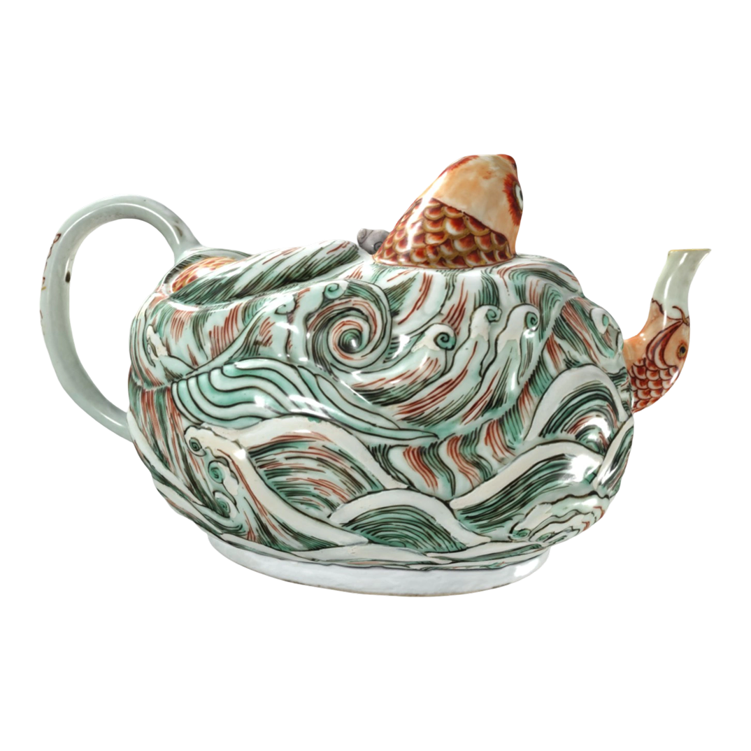 On-glaze painted pot of Jingde carp, a cultural relic of the Qianlong period