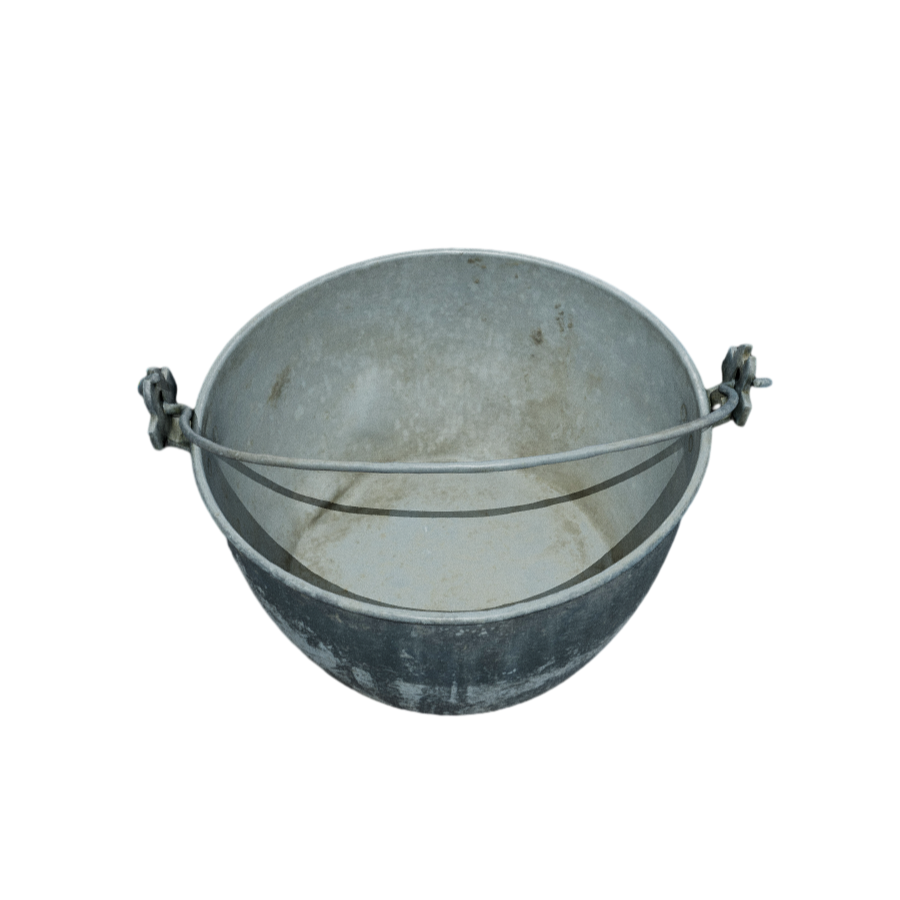 Outdoor shabby plastic low bucket 3D model